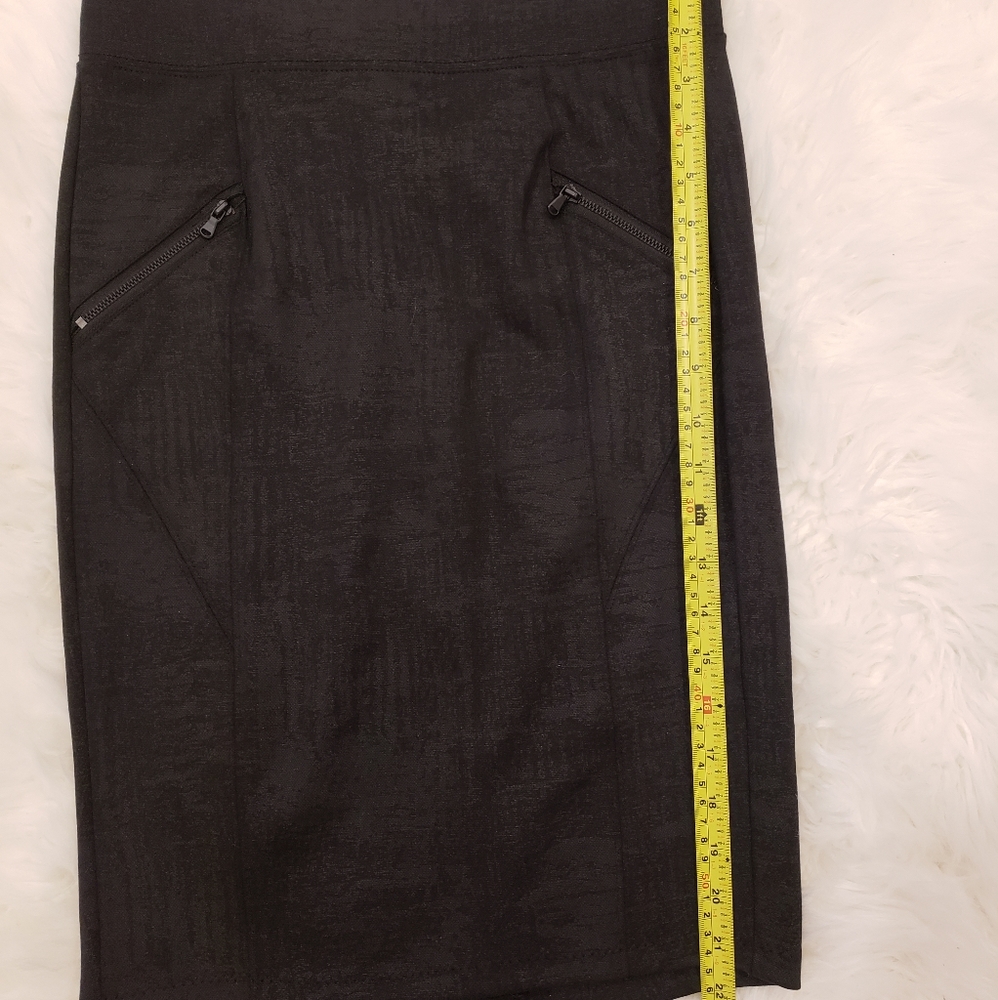 4 for $20 - NWOT Pencil skirt